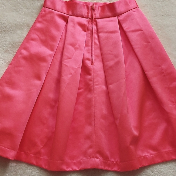 Neon Pink Satin Midi Skirt from Paris - Picture 2 of 2